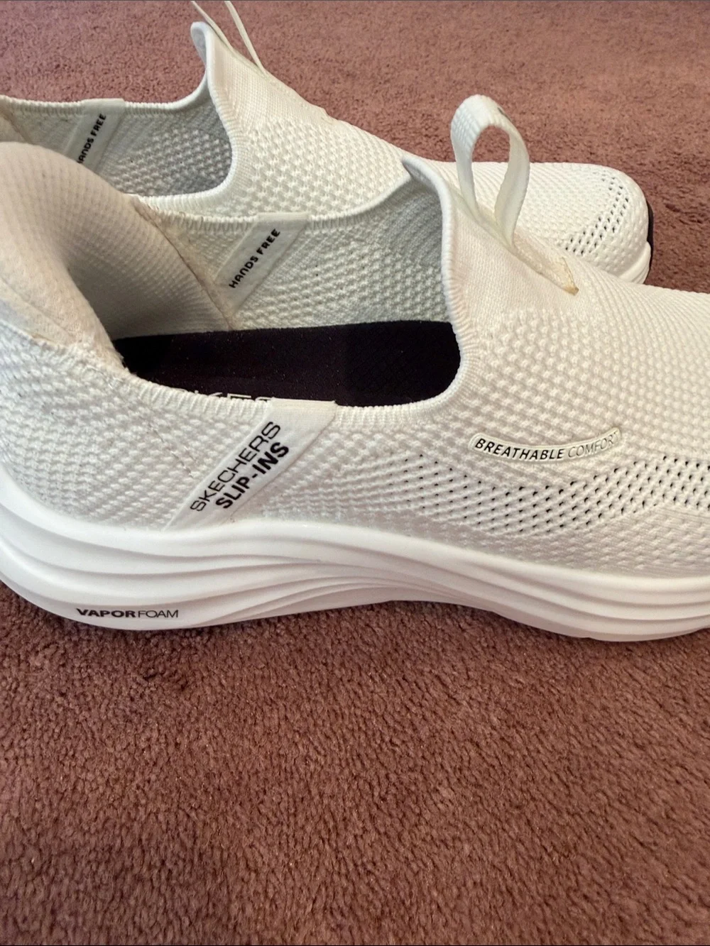 Skechers Men's White Slip-On Knit Athletic Sneakers Vaporfoam breathable comfort